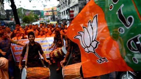 Gujarat elections: Congress plays waiting game, PAAS in dilemma Gujarat elections: Congress plays waiting game, PAAS in dilemma